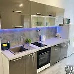 Апартаменты Pod Wieza 2 *